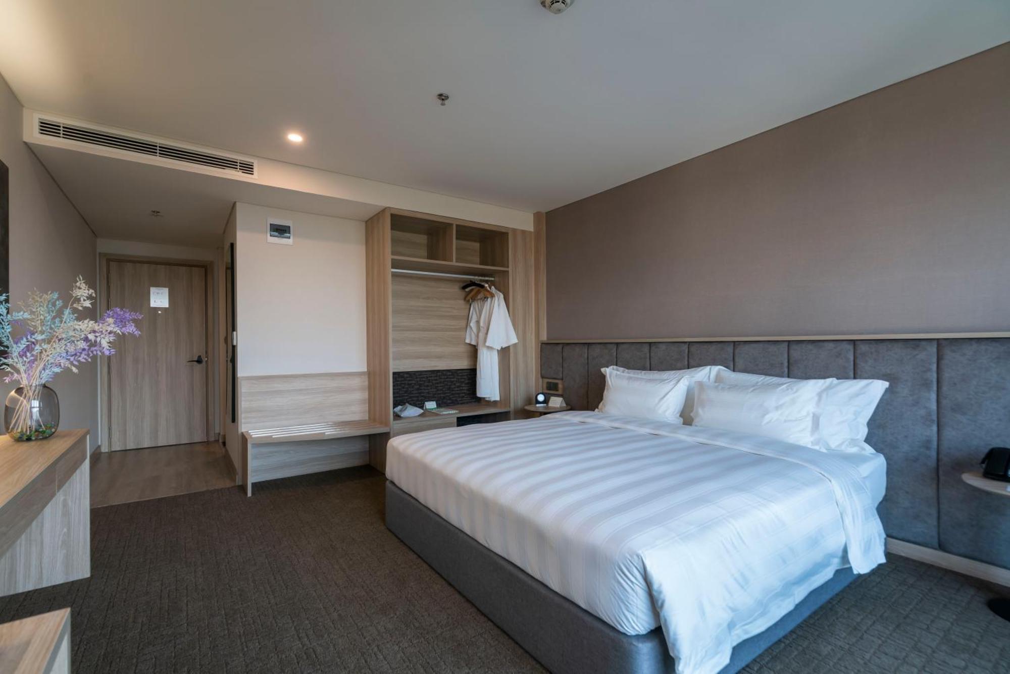 מלון הלונג Wyndham Garden Legend Halong מראה חיצוני תמונה