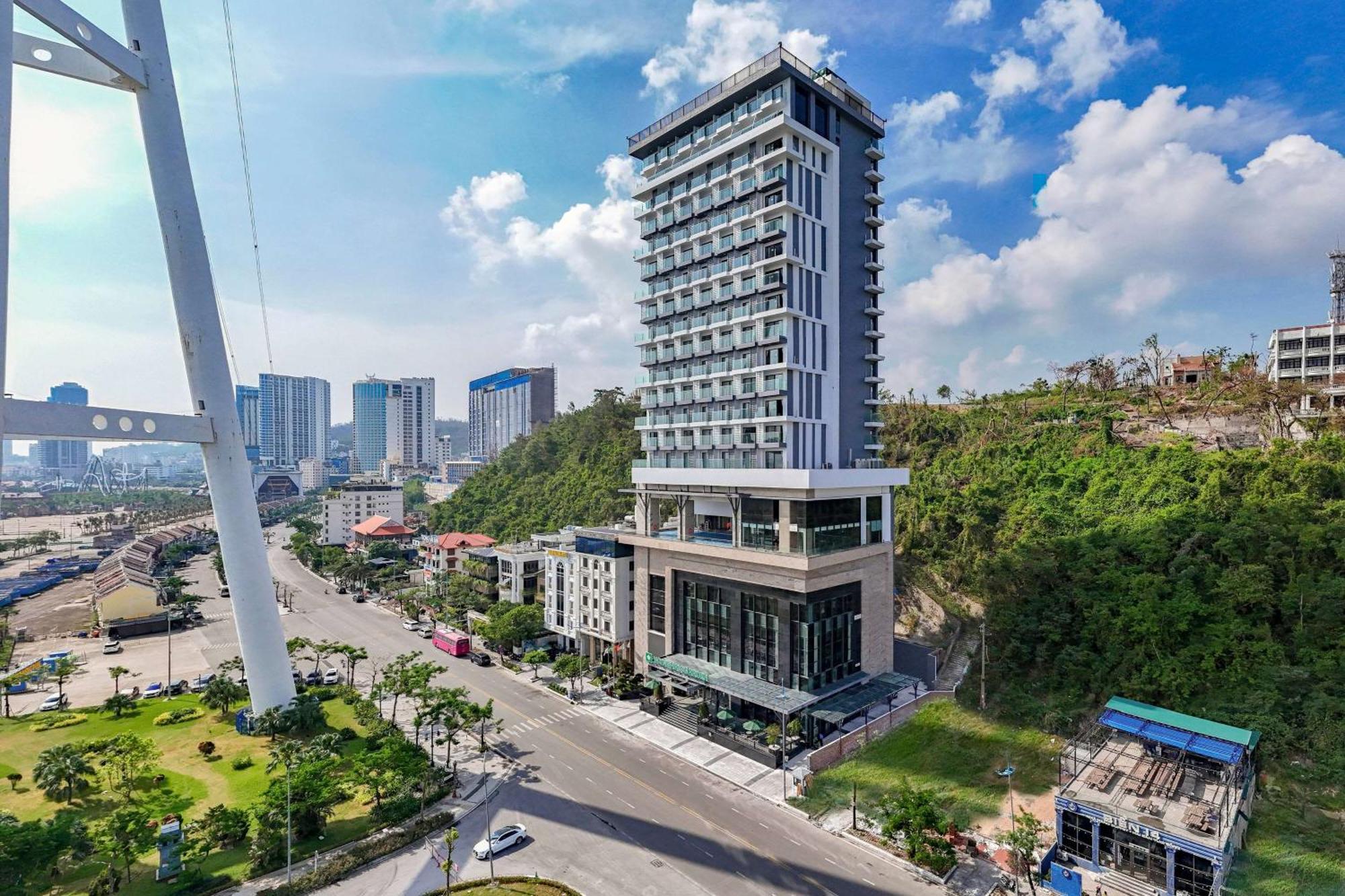 מלון הלונג Wyndham Garden Legend Halong מראה חיצוני תמונה